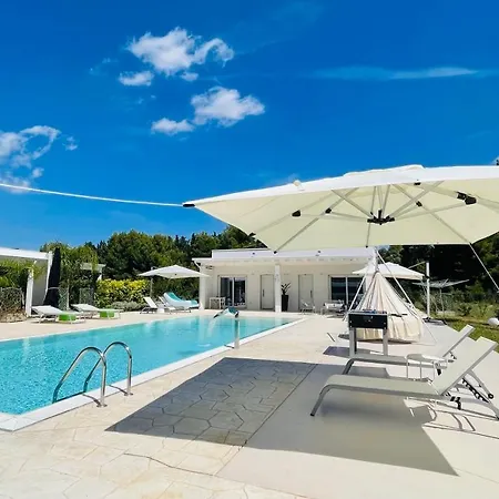 דירה Luxury & Pool Lequile