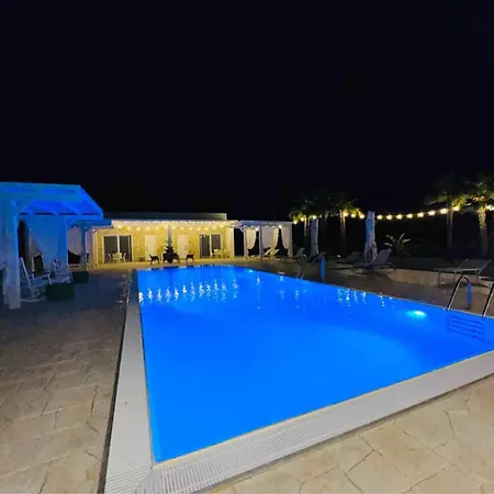 아파트 Luxury & Pool *