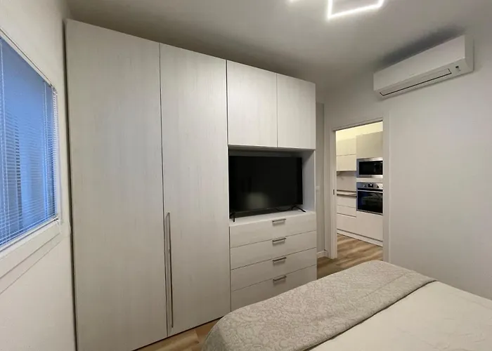 Luxury & Pool 레퀼레