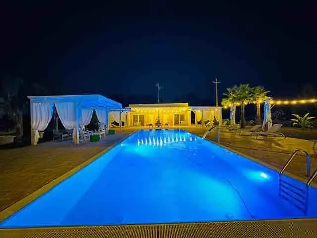 아파트 Luxury & Pool *