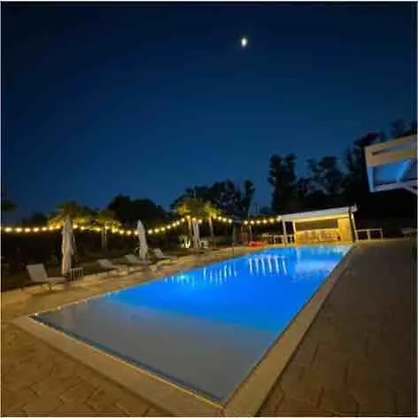 Luxury & Pool * 레퀼레