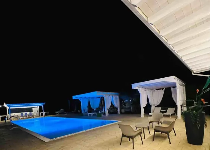 Luxury & Pool * 레퀼레