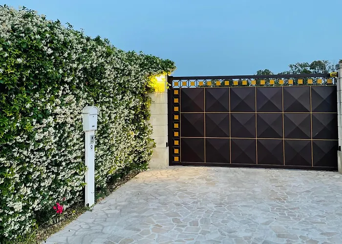 Luxury & Pool * 레퀼레