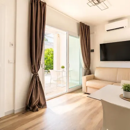 Apartment Luxury & Pool By Symphonya Luxury