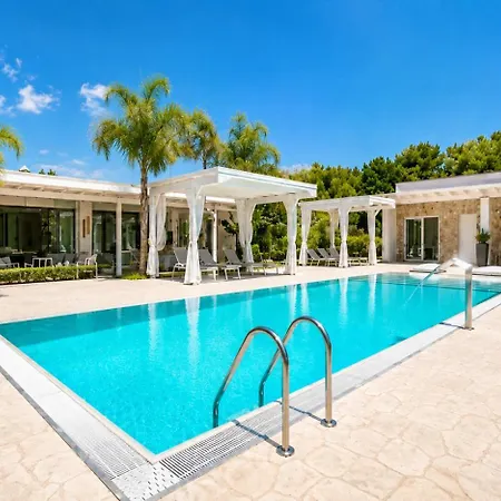 Luxury & Pool By Symphonya Luxury *