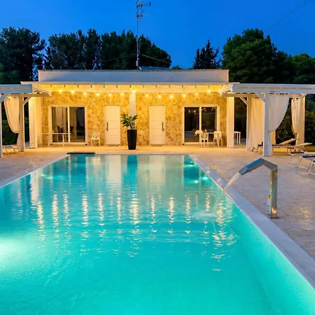 Luxury & Pool By Symphonya Luxury Appartement
